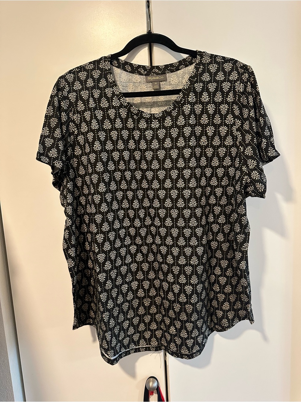 NWOT Style & Co 2x Black and White Printed Short-Sleeve Tee